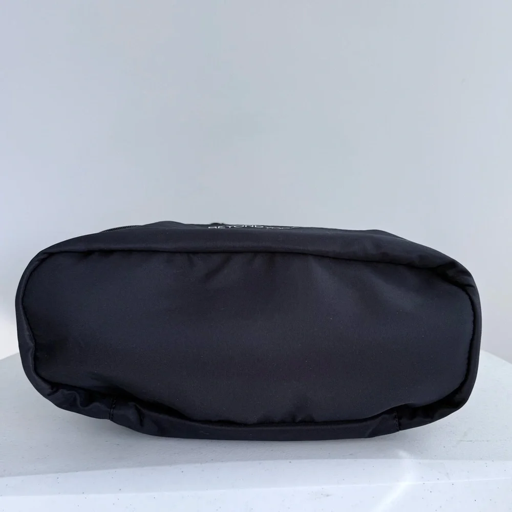 Beyond Yoga Convertible Gym Bag Black Nylon Backpack Shoulder Tote Travel School